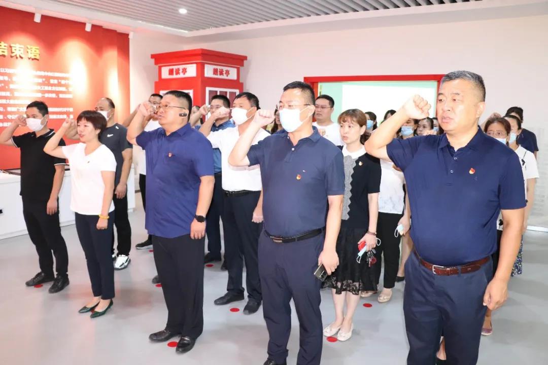 中共濱州市惠眾財(cái)金投資集團(tuán)有限公司委員會(huì) 組織參觀濱城區(qū)廉政警示教育基地(圖6)